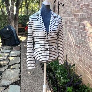 Allegra K NWT  boutique Brand Striped and lined blazer size S  W005